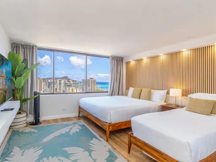 Penthouse luxury con arredamento tropicale